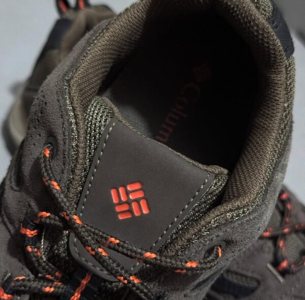 Zapatos Columbia (9.5) - Image 2